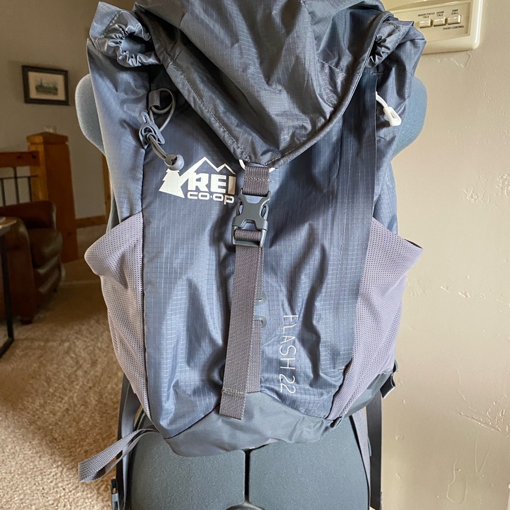 Flash 22 Backpack - Gray like new condition